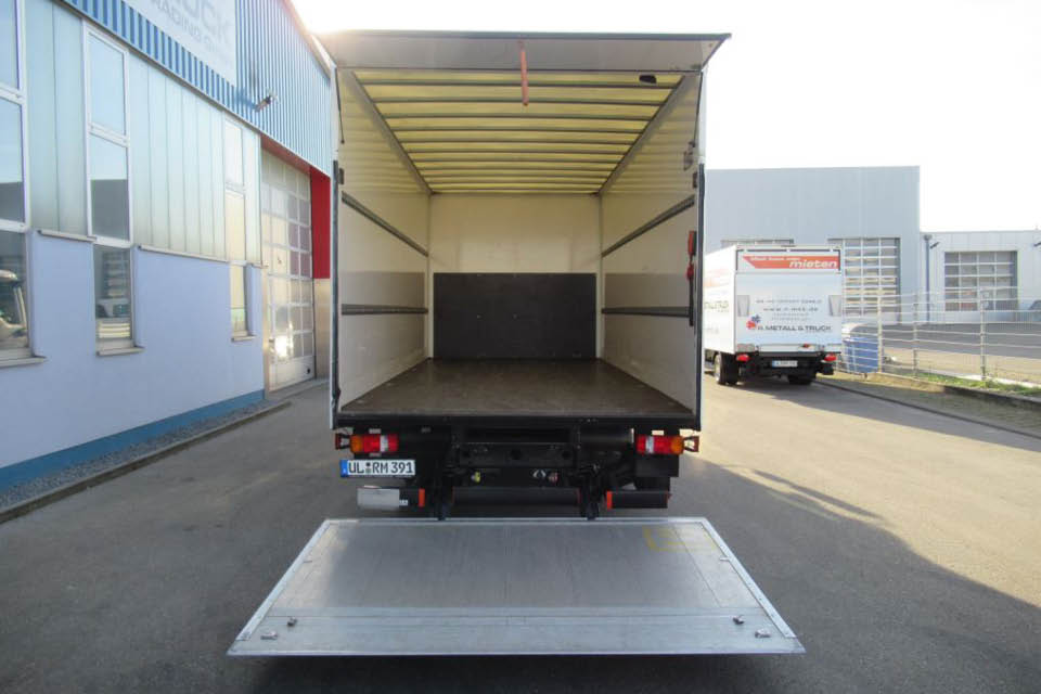 R. Metall & Truck Trading GmbH MAN TGL 8.190 Koffer